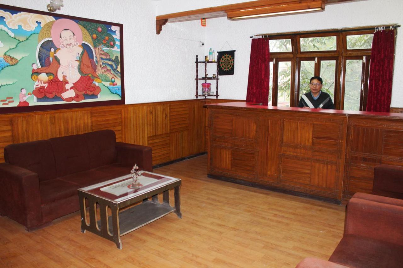 Norling Retreat Hotel Pelling Eksteriør billede