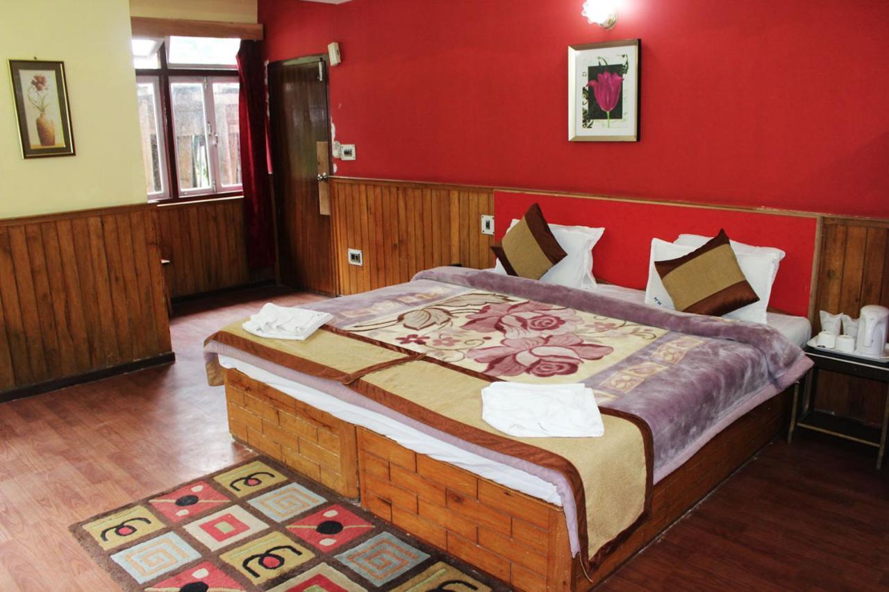 Norling Retreat Hotel Pelling Eksteriør billede