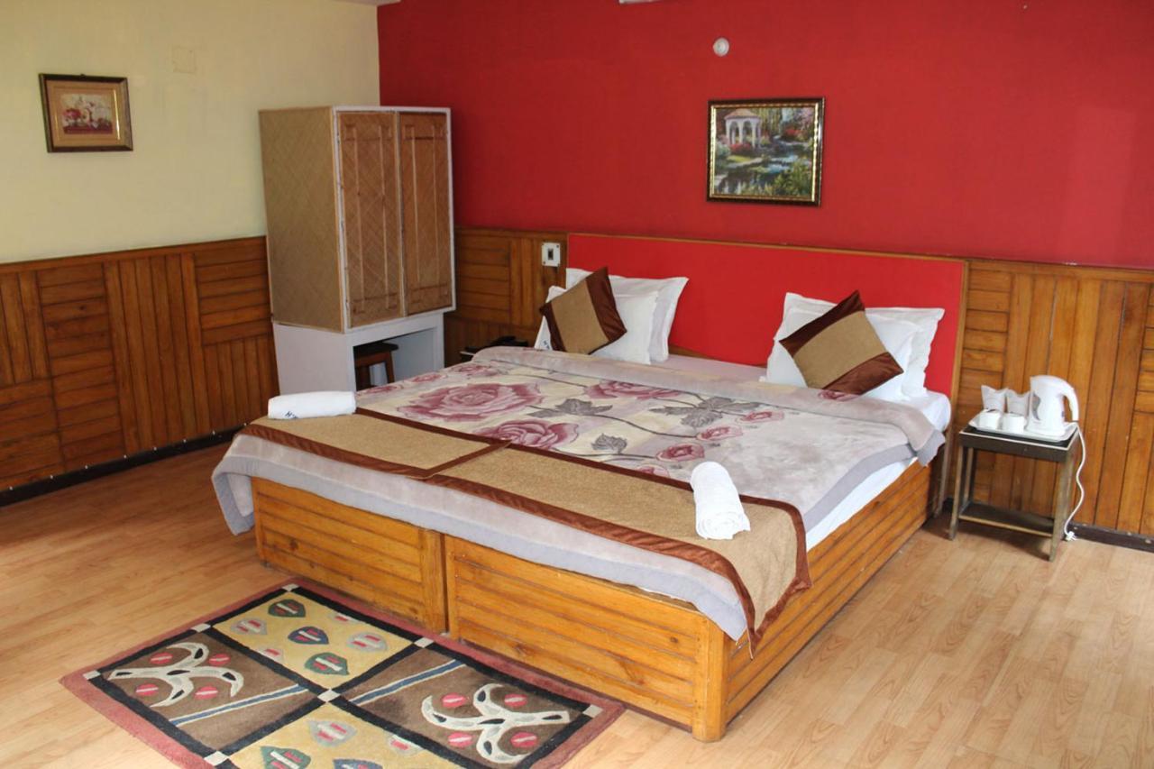 Norling Retreat Hotel Pelling Eksteriør billede
