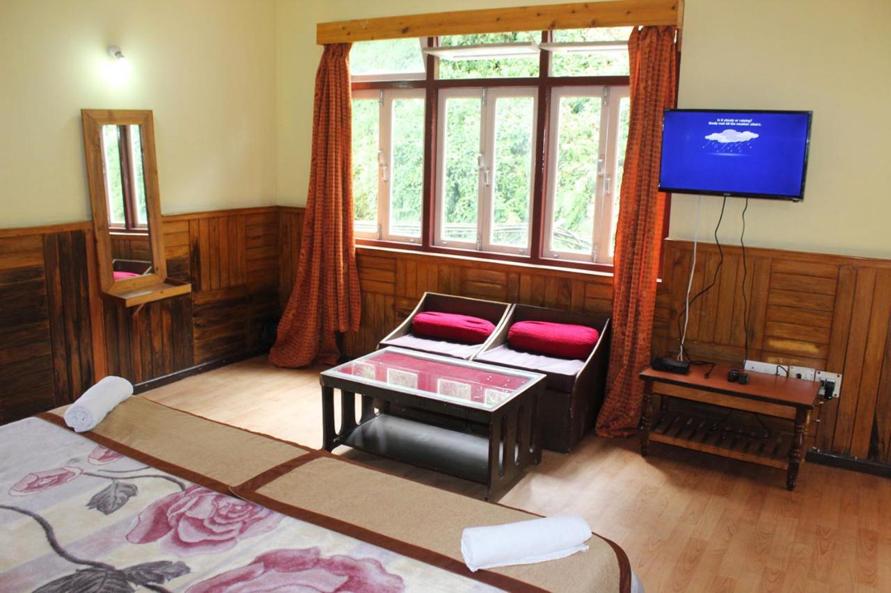 Norling Retreat Hotel Pelling Eksteriør billede